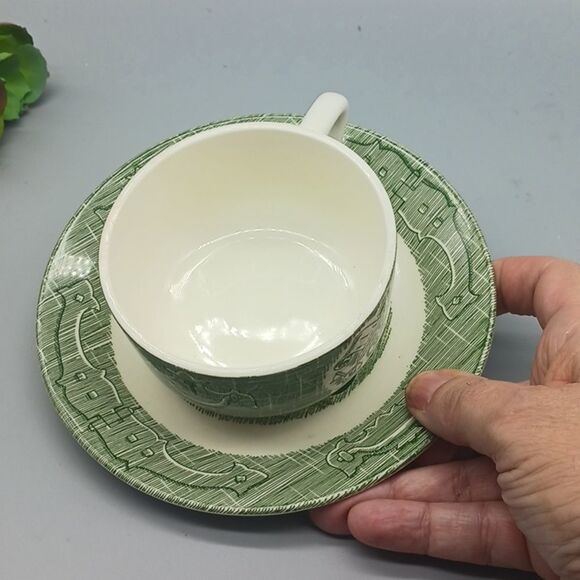 Vintage Old Curosity Shop teacup & saucer - Picture 2 of 10